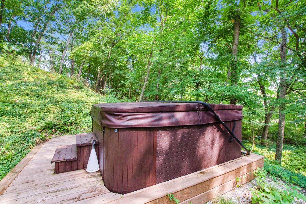 Hillside Cottage Michiana Exterior photo